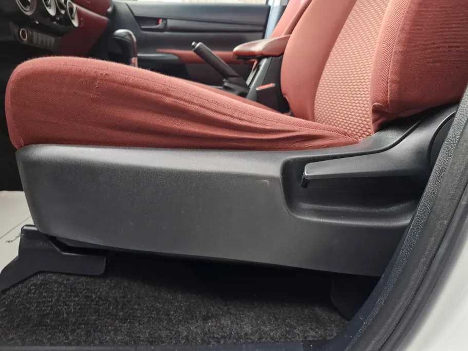 2023 Toyota Hilux DLX 