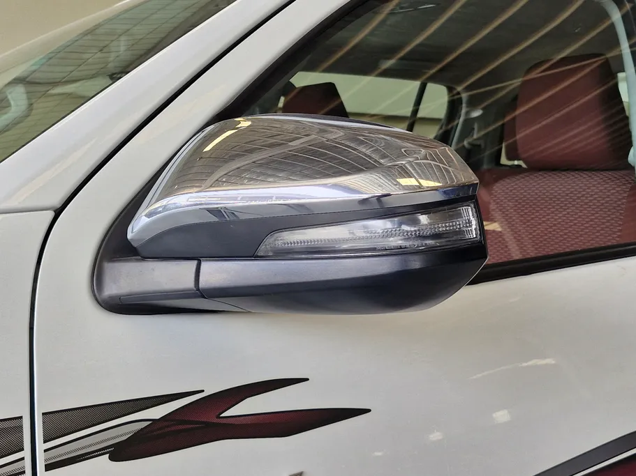 2023 Toyota Hilux DLX 