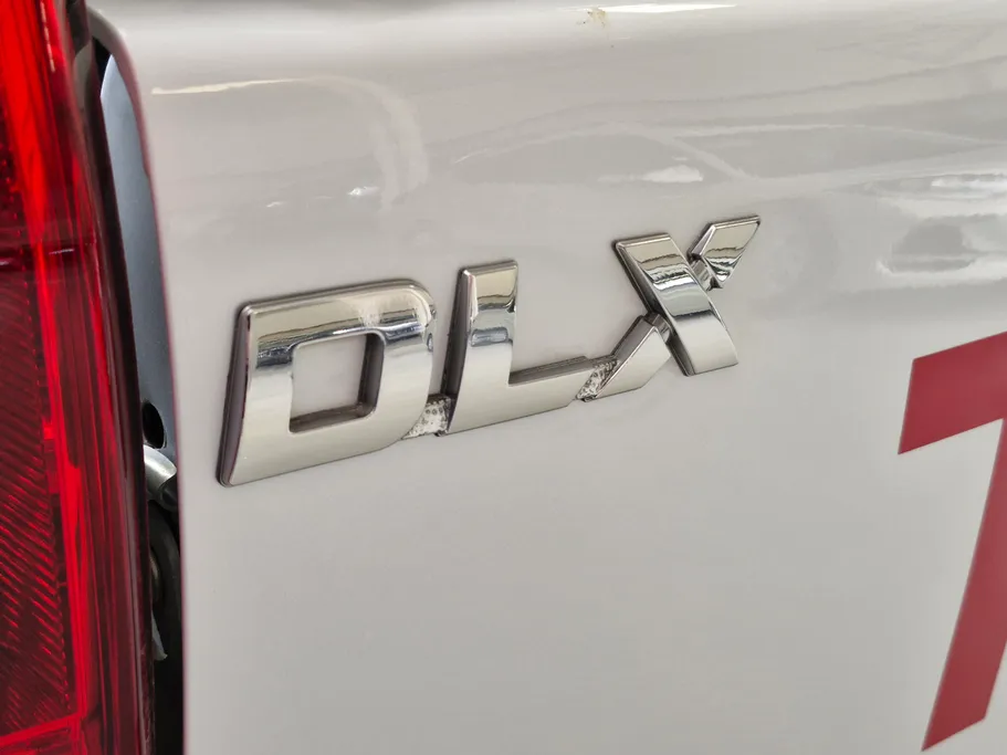 2023 Toyota Hilux DLX 