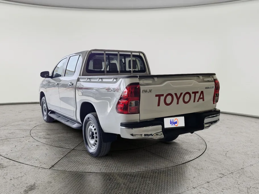 2023 Toyota Hilux DLX 