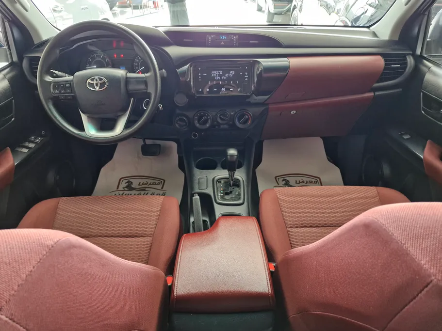 2023 Toyota Hilux DLX 