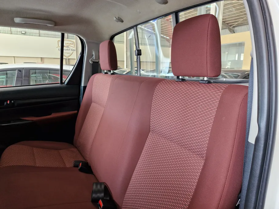 2023 Toyota Hilux DLX 