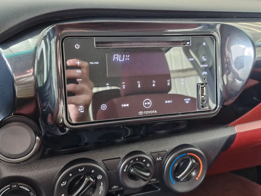 2023 Toyota Hilux DLX 