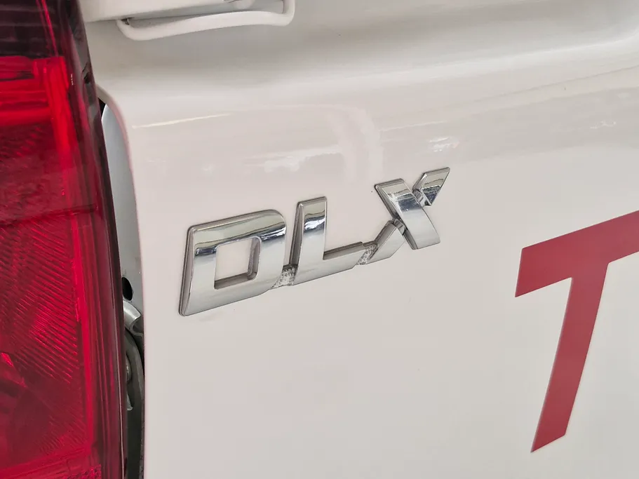 2023 Toyota Hilux DLX 