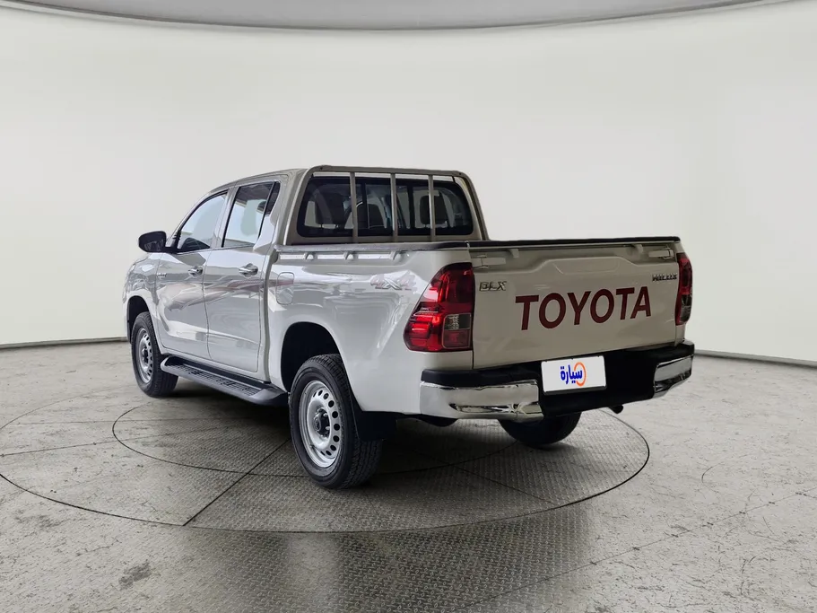 2023 Toyota Hilux DLX 