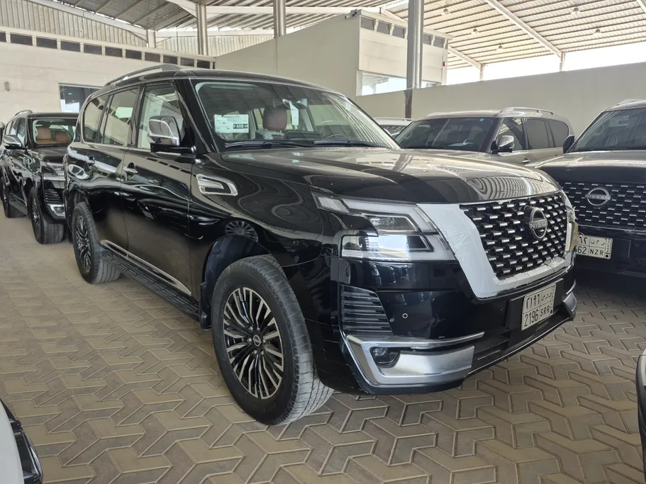 2023 Nissan Patrol Platinum 