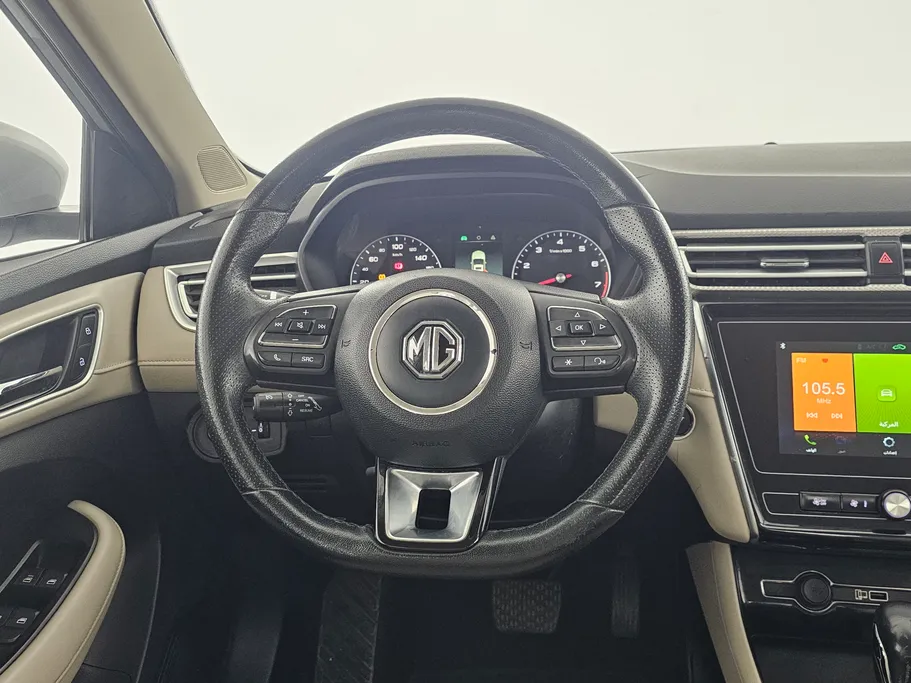 ام جي 5 COM 2022 