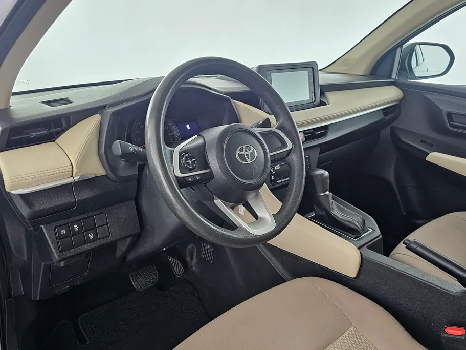 2023 تويوتا Yaris  Y 