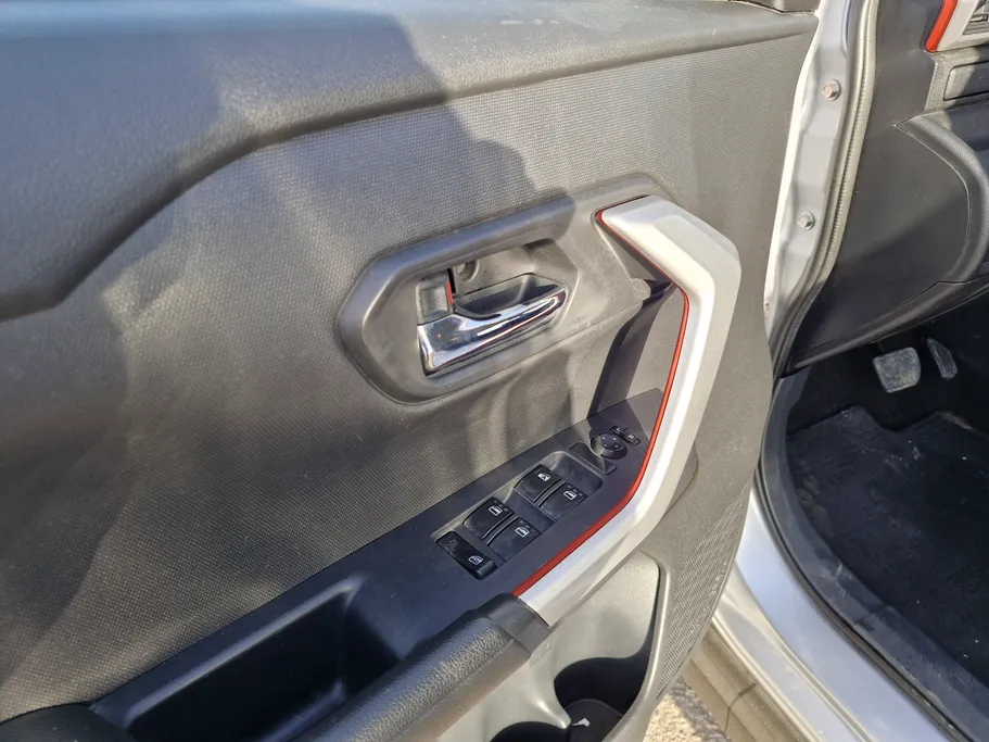 2022 Toyota Raize XLE 