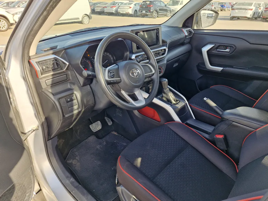 2022 Toyota Raize XLE 