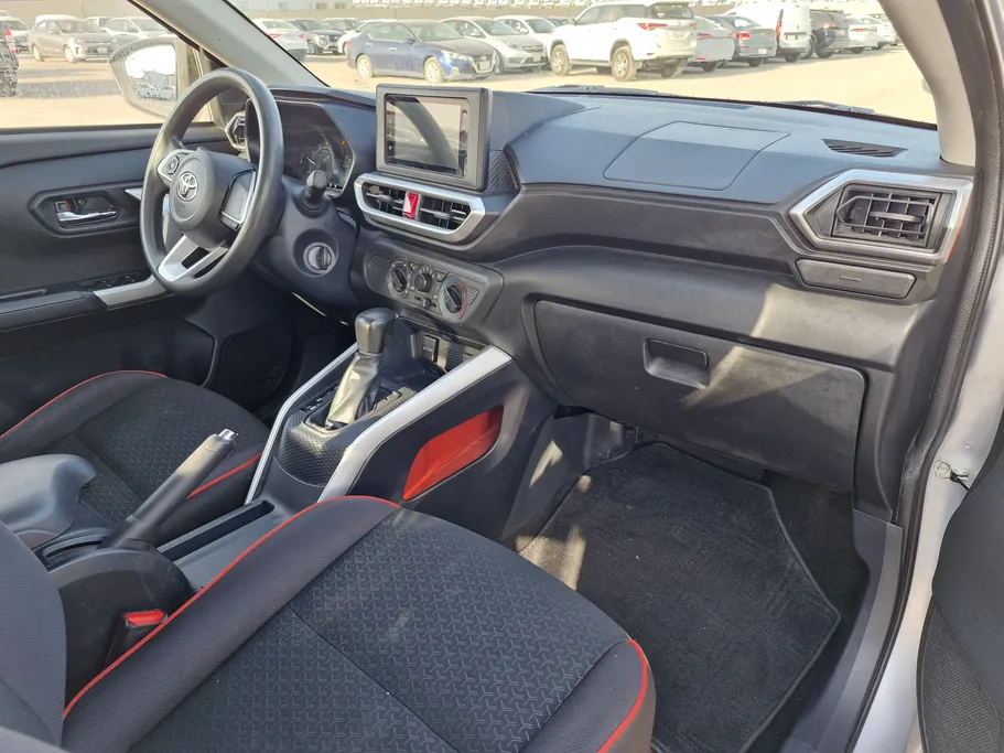 2022 Toyota Raize XLE 