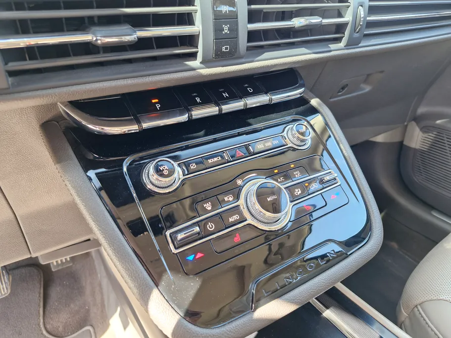 لينكولن كورسير Standard 2021 