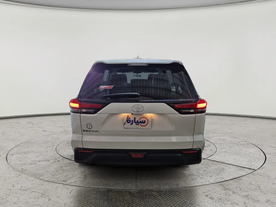 تويوتا اينوفا GL 2025 