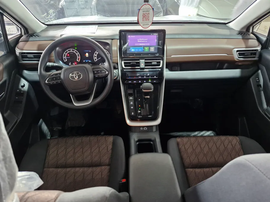 تويوتا اينوفا GL 2025 