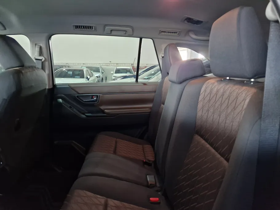 تويوتا اينوفا GL 2025 