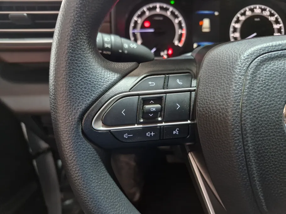 تويوتا اينوفا GL 2025 