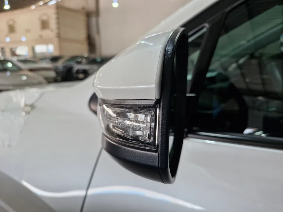 تويوتا اينوفا GL 2025 