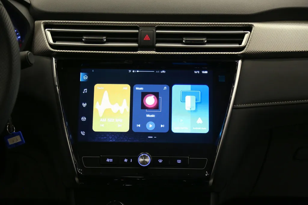2025 MG 5 STD 