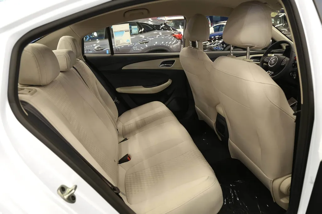 2025 MG 5 STD 
