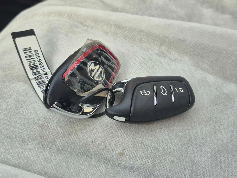 2025 MG 5 STD New Shape 