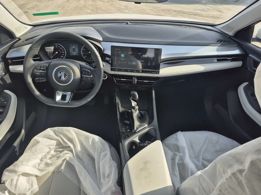 2025 MG 5 STD New Shape 