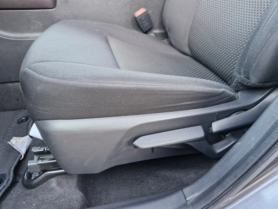 2024 Toyota Yaris  Y 