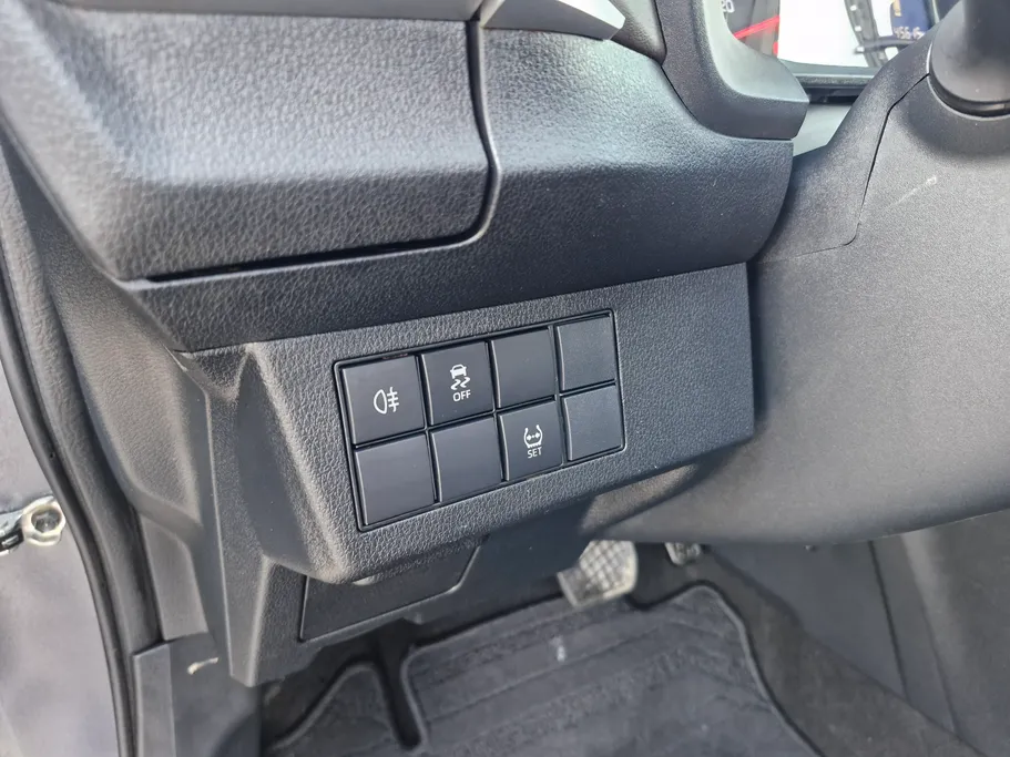 2024 Toyota Yaris  Y 