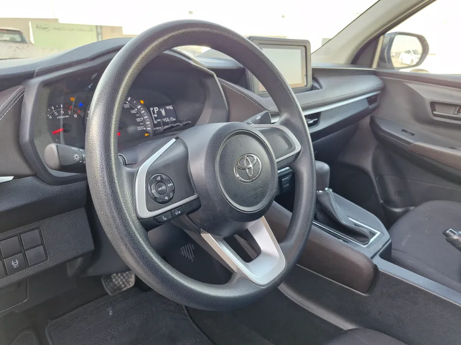 2024 Toyota Yaris  Y 