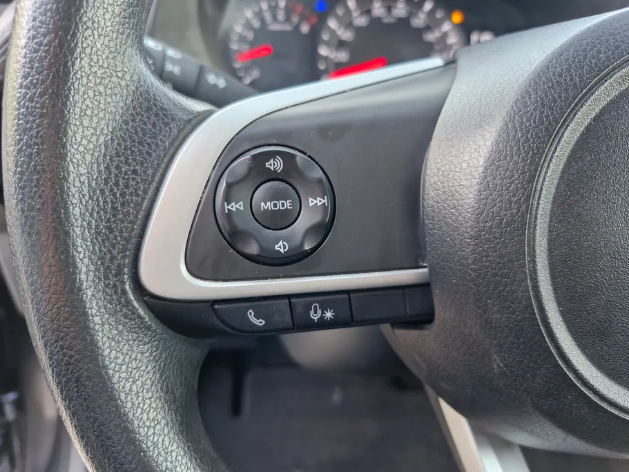 2024 Toyota Yaris  Y 