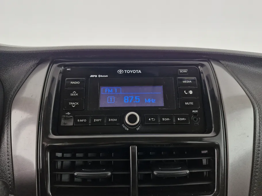 2021 Toyota Yaris  Y 