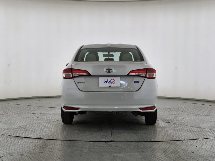 2021 Toyota Yaris  Y 