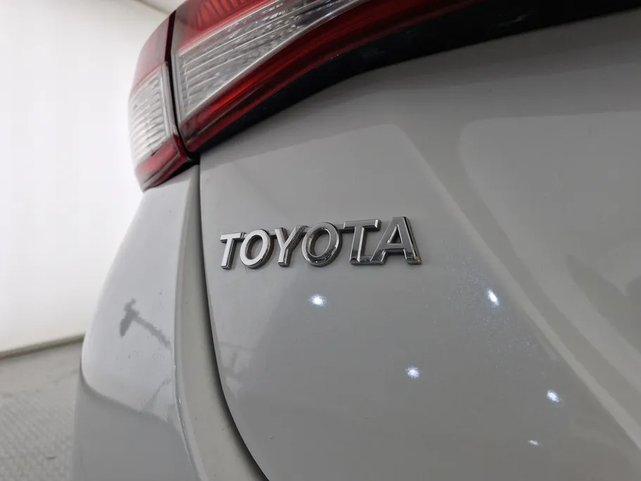 2021 Toyota Yaris  Y 