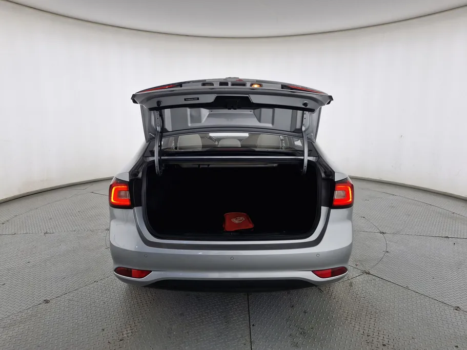 ام جي 5 COM 2022 