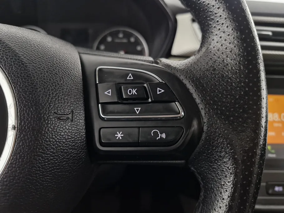 ام جي 5 COM 2022 