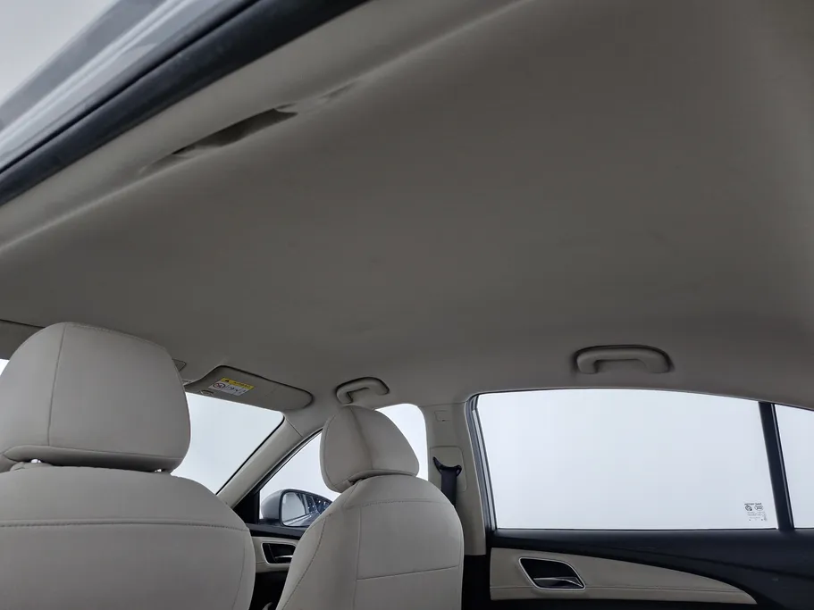 ام جي 5 COM 2022 