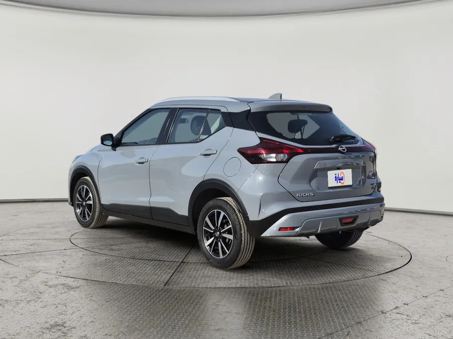 2024 Nissan Kicks S 