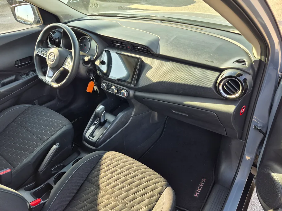 2024 Nissan Kicks S 