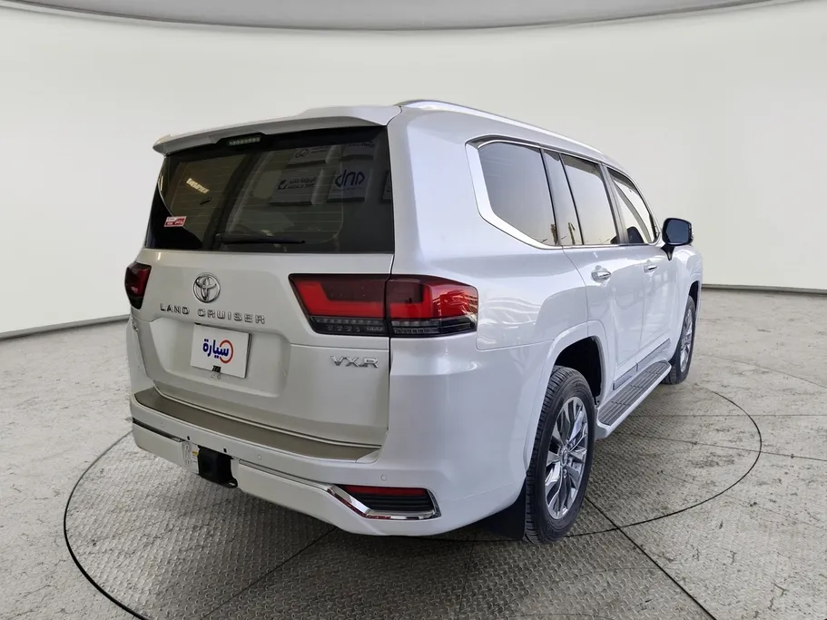 2024 Toyota Land Cruiser VXR 