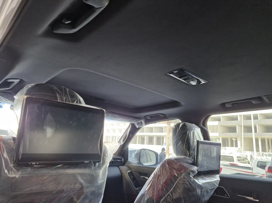 2024 Toyota Land Cruiser VXR 