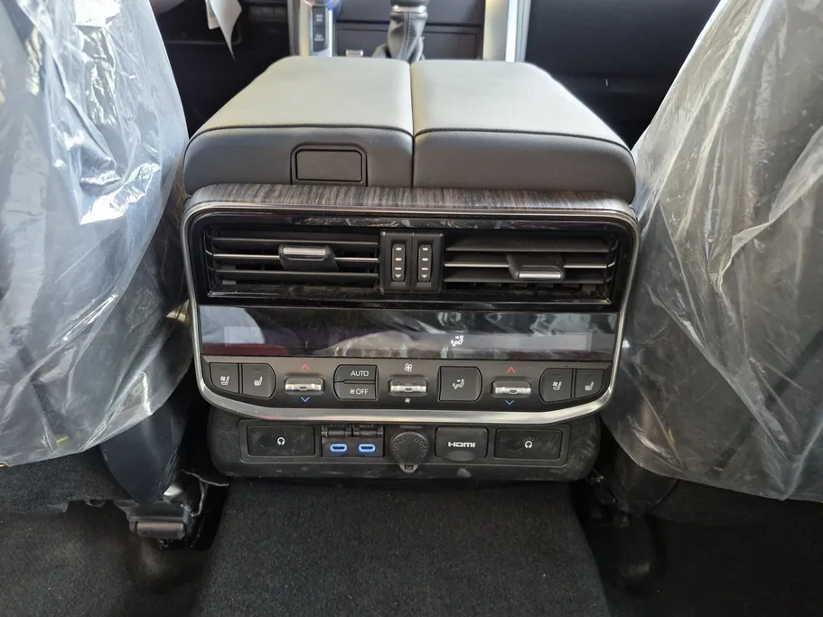 2024 Toyota Land Cruiser VXR 