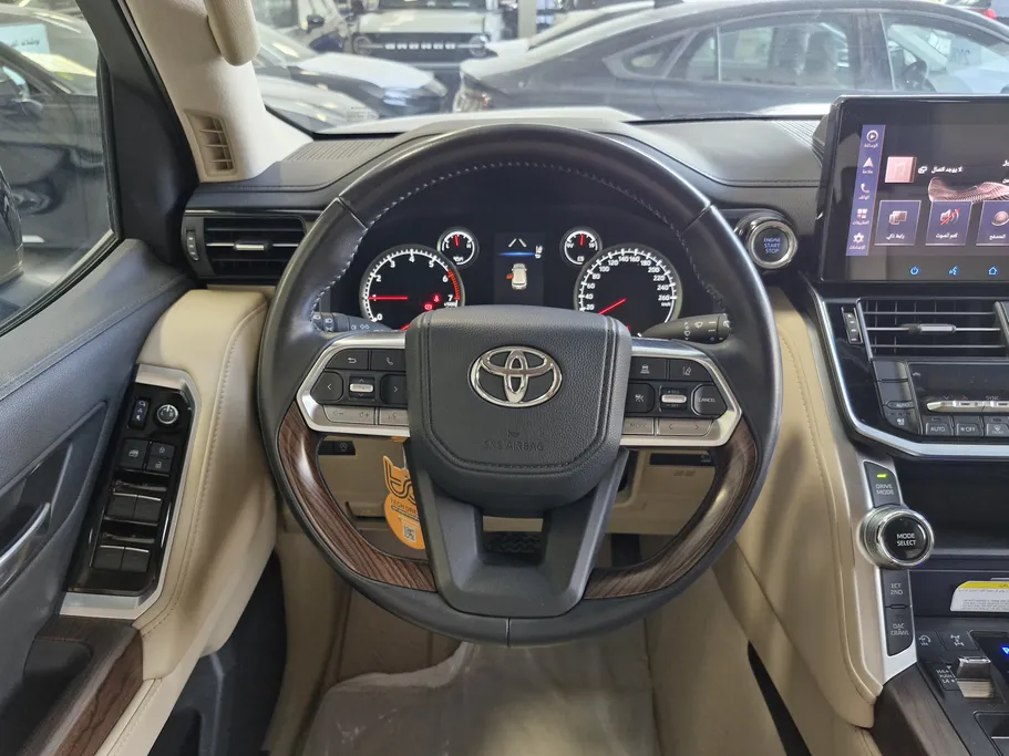 2024 Toyota Land Cruiser GXR 