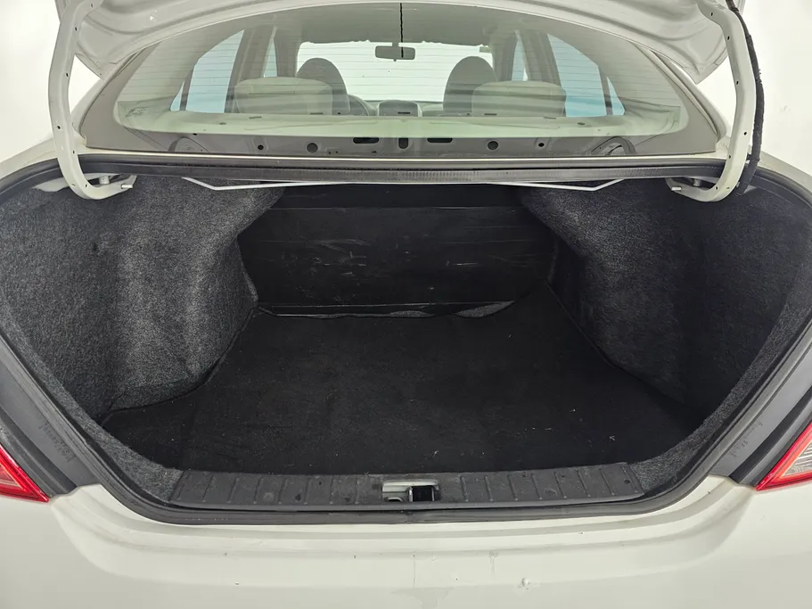 2022 نيسان Sunny Classic 