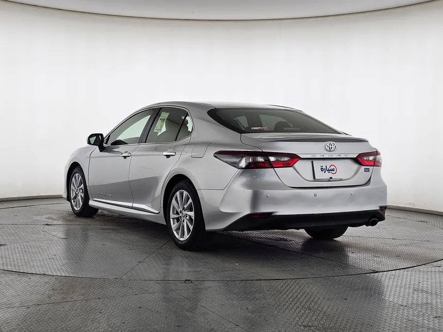 2022 Toyota Camry  GLE 