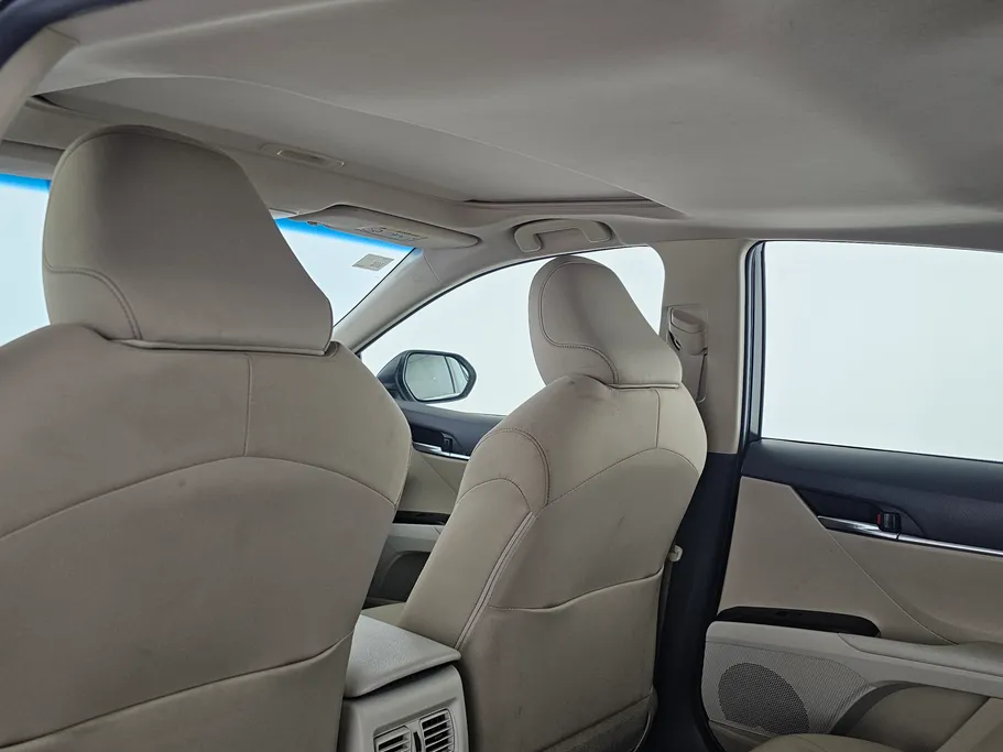 2022 Toyota Camry  GLE 