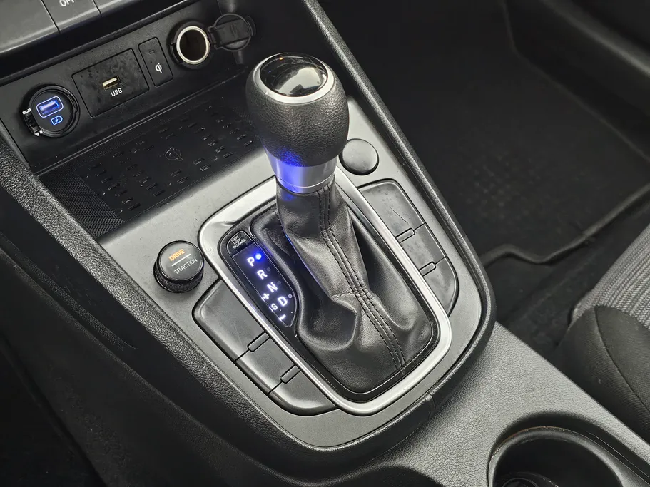 2022 Hyundai Kona SMART 