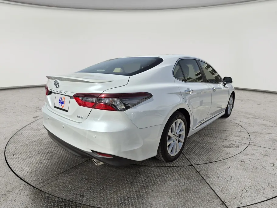 2024 Toyota Camry  GLE 