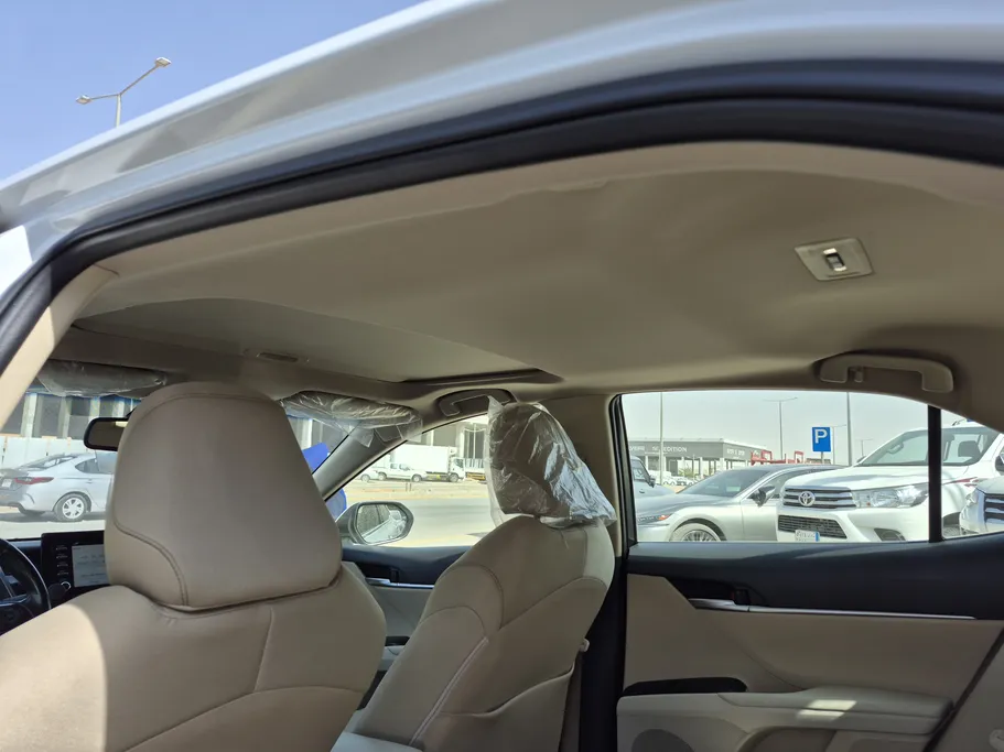 2024 Toyota Camry  GLE 