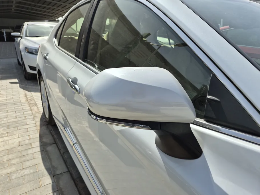 2024 Toyota Camry  GLE 