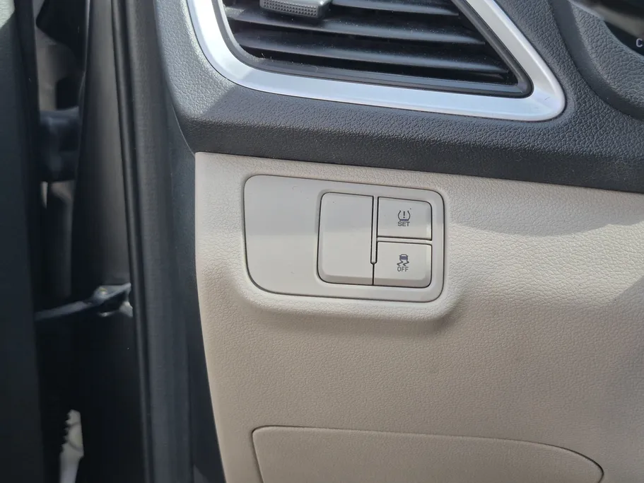 2022 Hyundai Accent Smart 