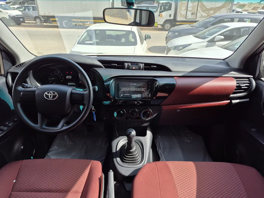 2023 Toyota Hilux GL 